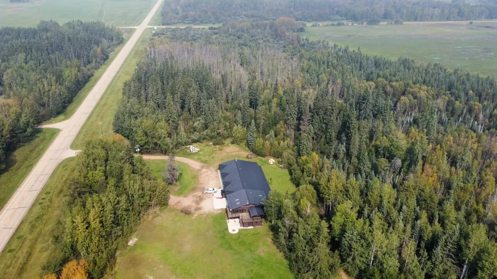 655059 Highway 813 Rural Athabasca County AB T9S 2A2