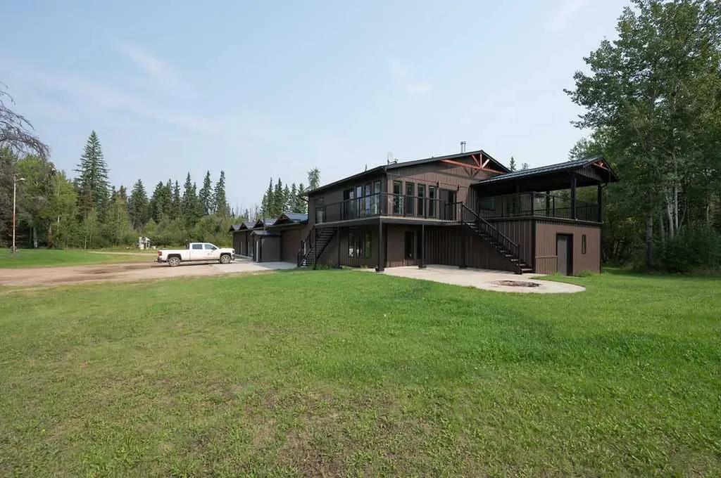655059 Highway 813 Rural Athabasca County AB T9S 2A2