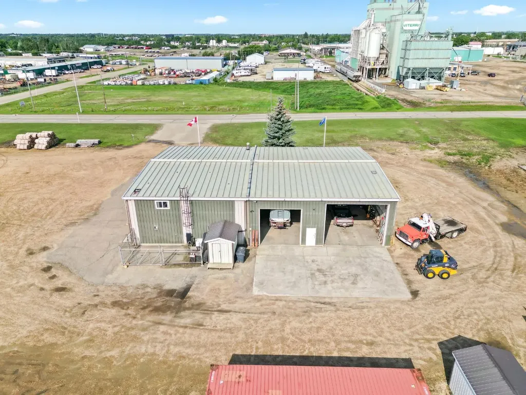 4707 39 Street Camrose AB T4V 2N6
