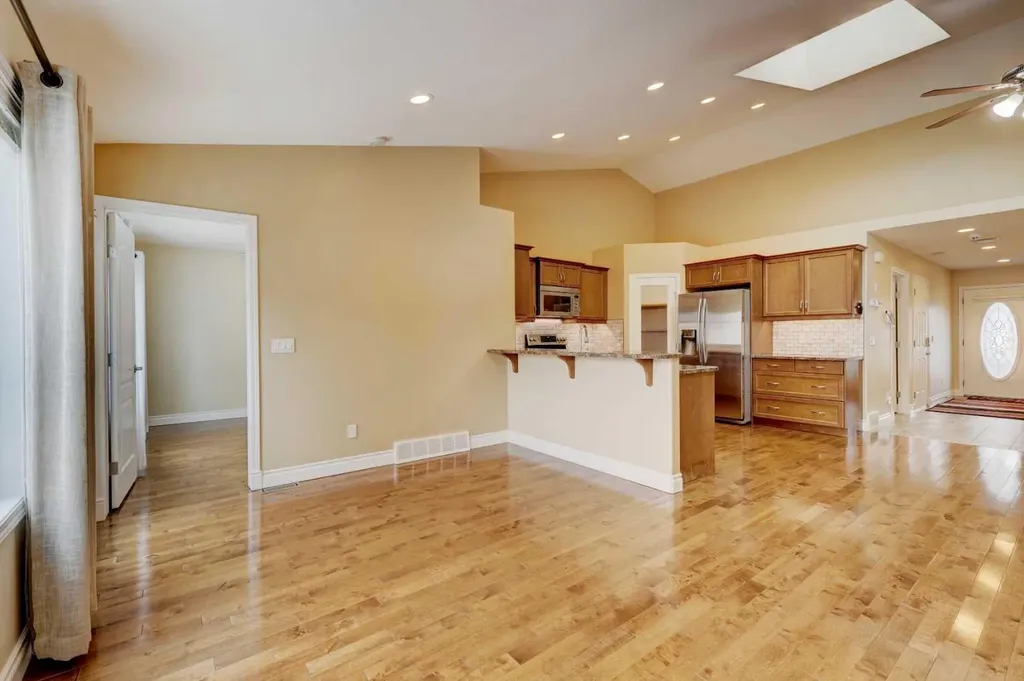 24 Garden Way Drumheller AB T0J 0Y5
