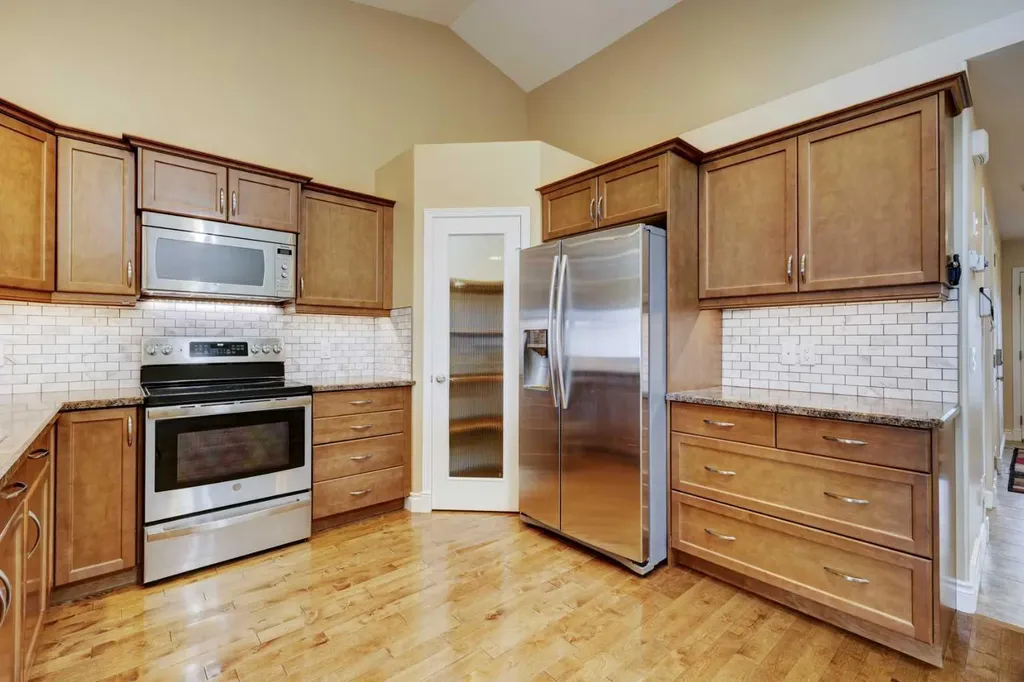 24 Garden Way Drumheller AB T0J 0Y5