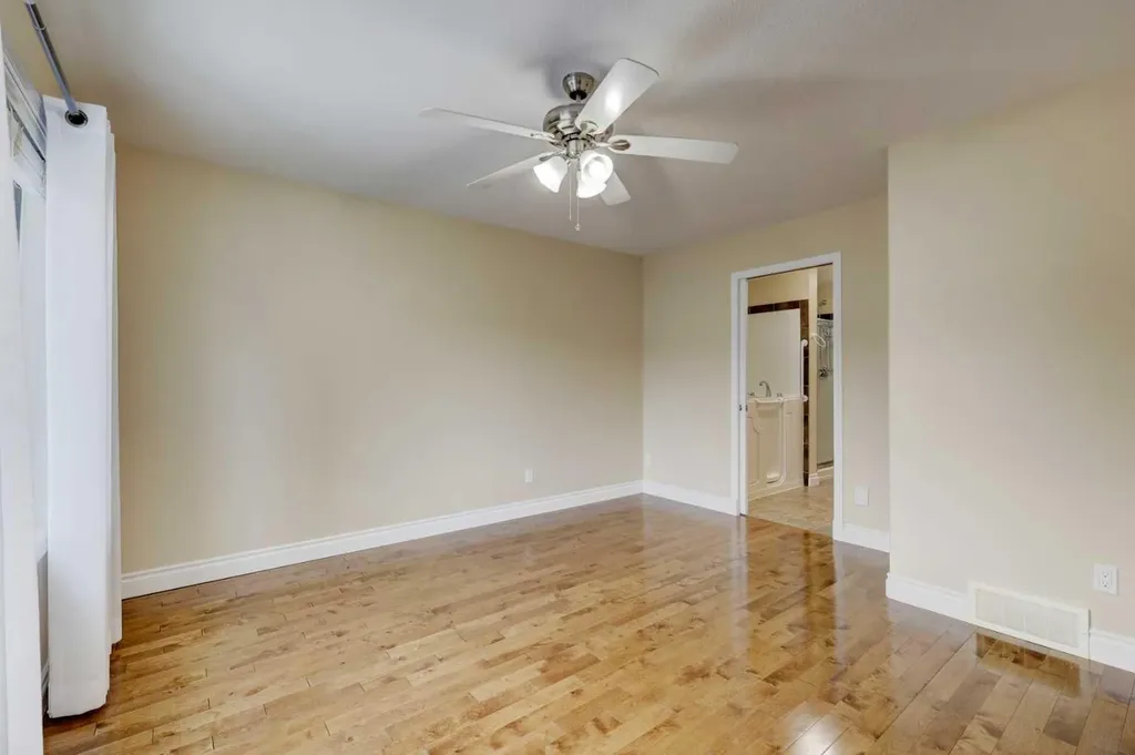 24 Garden Way Drumheller AB T0J 0Y5