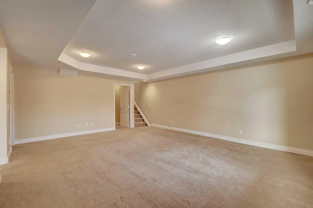 24 Garden Way Drumheller AB T0J 0Y5