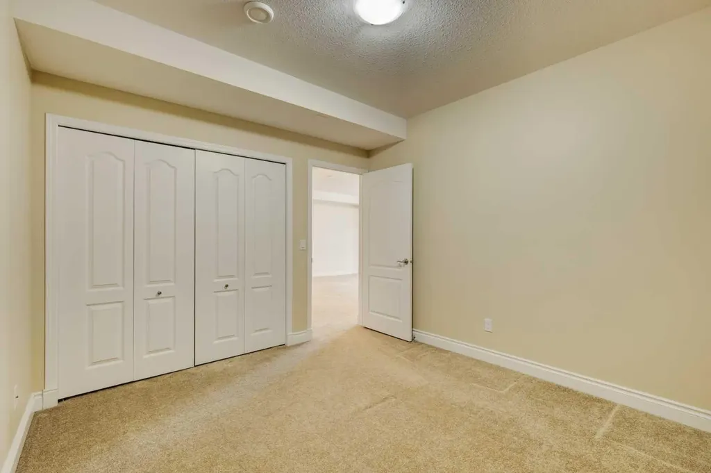 24 Garden Way Drumheller AB T0J 0Y5