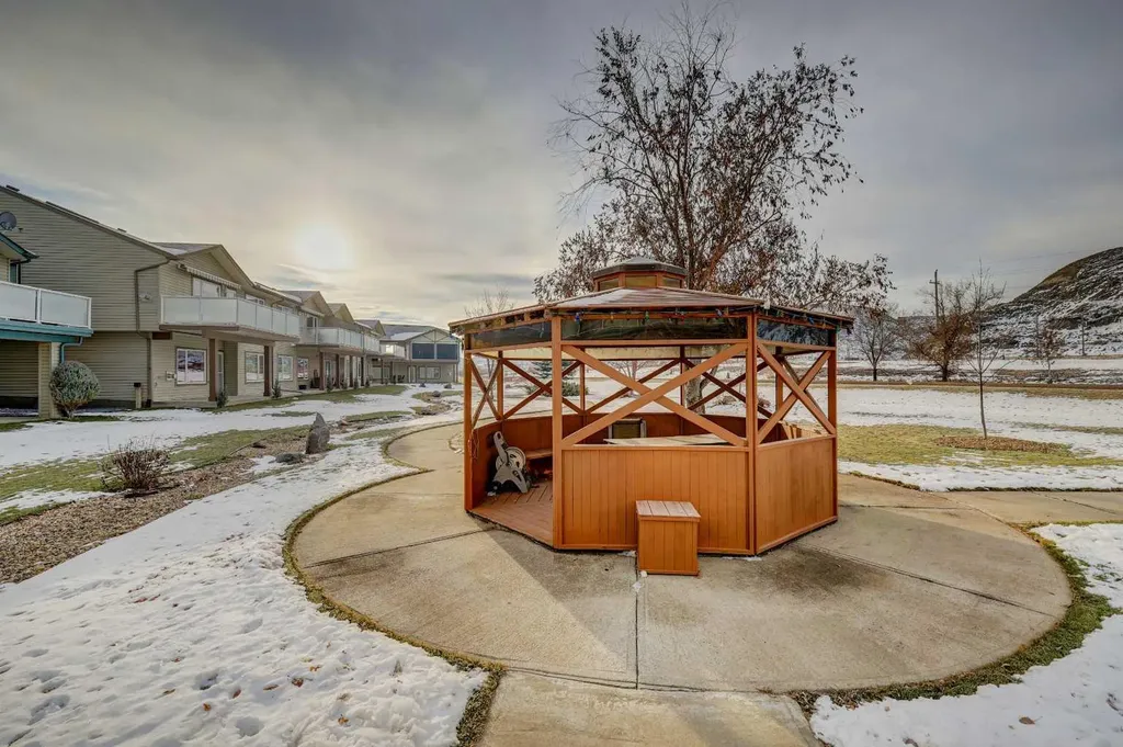 24 Garden Way Drumheller AB T0J 0Y5