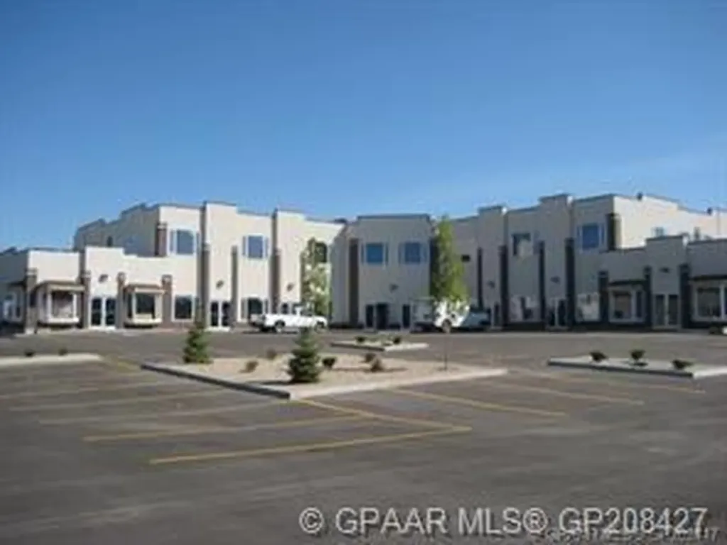 11745 105 Street Grande Prairie AB T8V 2Z7