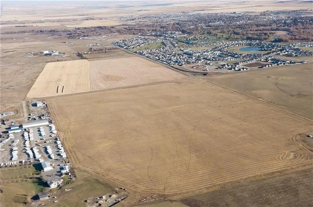 64 Street NE Coal Trail NW High River AB T1V 0E2