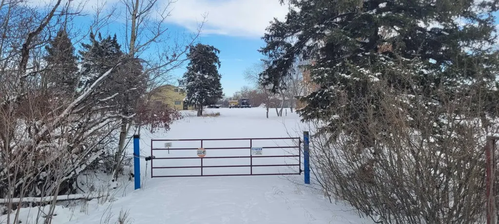 38449 Highway 20 Sylvan Lake AB T4S1Z7