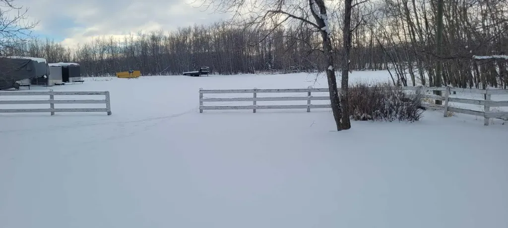 38449 Highway 20 Sylvan Lake AB T4S1Z7