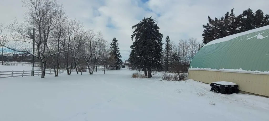38449 Highway 20 Sylvan Lake AB T4S1Z7