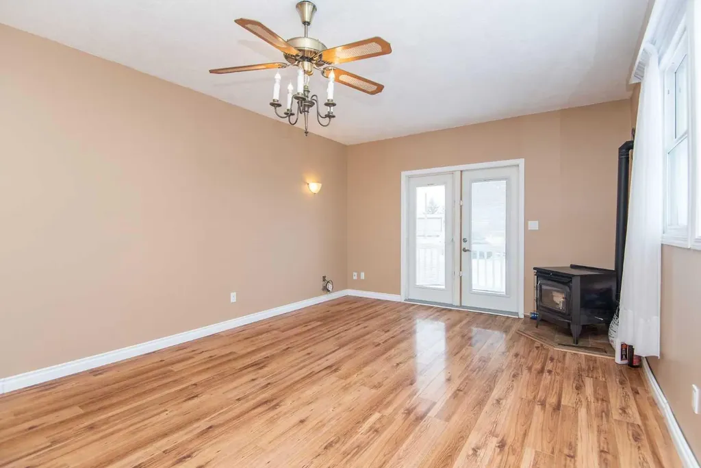 3402 3 Township Road 392 Rural Lacombe County AB T0M 0X0