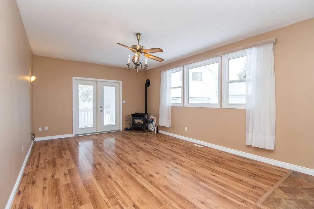 3402 3 Township Road 392 Rural Lacombe County AB T0M 0X0