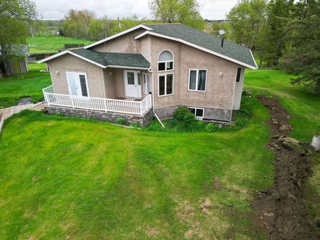 3402 3 Township Road 392 Rural Lacombe County AB T0M 0X0