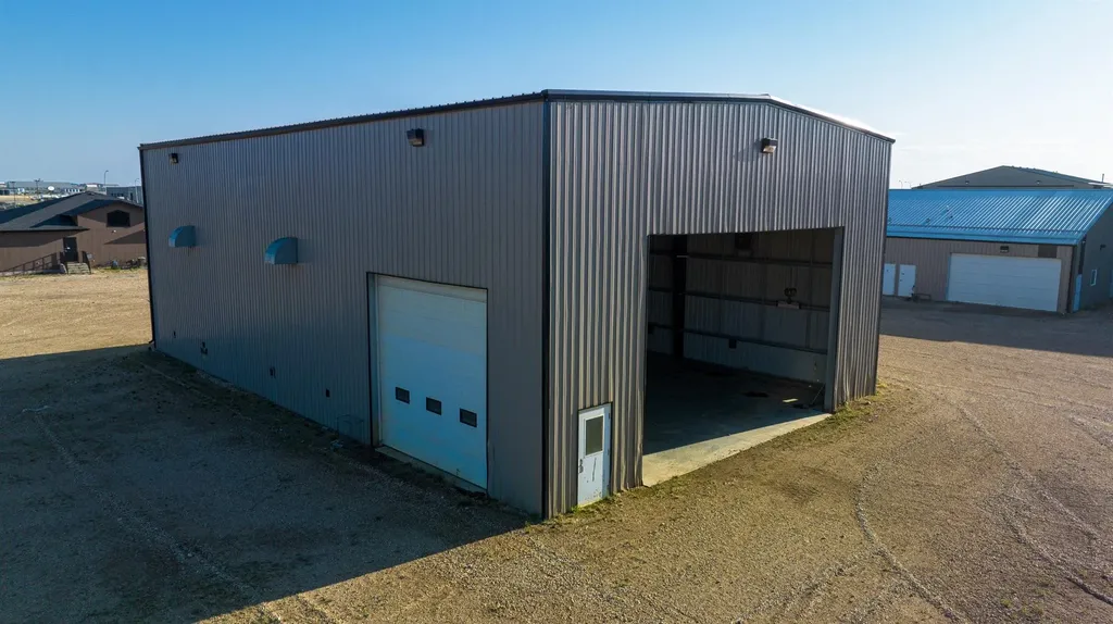 6901 96 Street Clairmont AB T8X 5B3