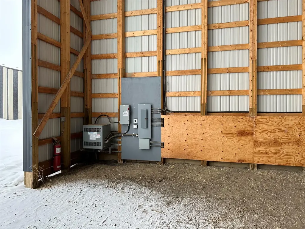 6901 96 Street Clairmont AB T8X 5B3