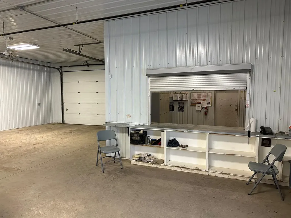 6901 96 Street Clairmont AB T8X 5B3