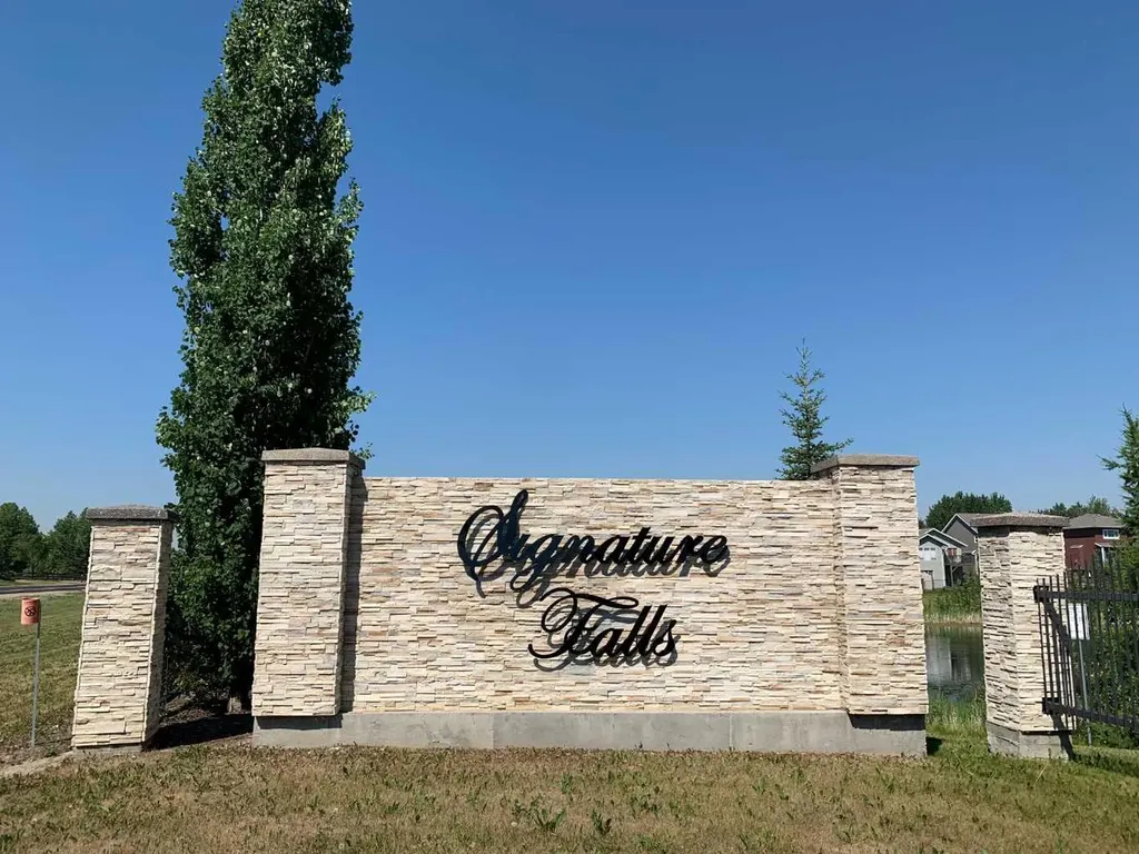 8622 72 Avenue Grande Prairie AB T8X 0N9