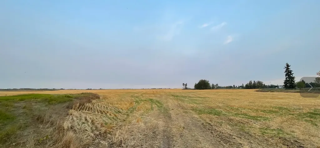 4;20;47;11;SW&4;20;47;2 833 Highway North Camrose AB T4V 4Z8