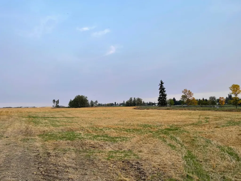 4;20;47;11;SW&4;20;47;2 833 Highway North Camrose AB T4V 4Z8