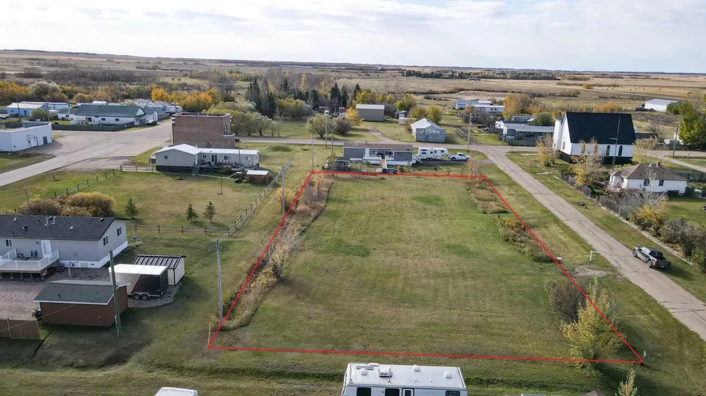 204 2nd Street Gadsby AB T0C 1K0