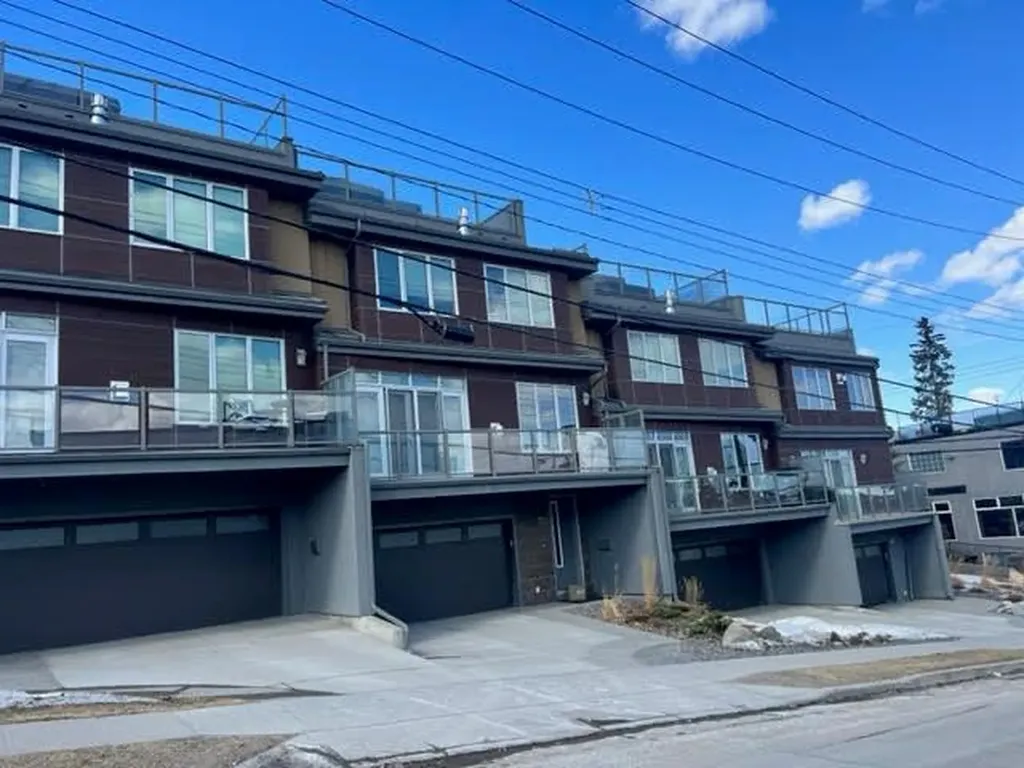 1920 To 1948 26 Avenue SW Calgary AB T2T 1E3