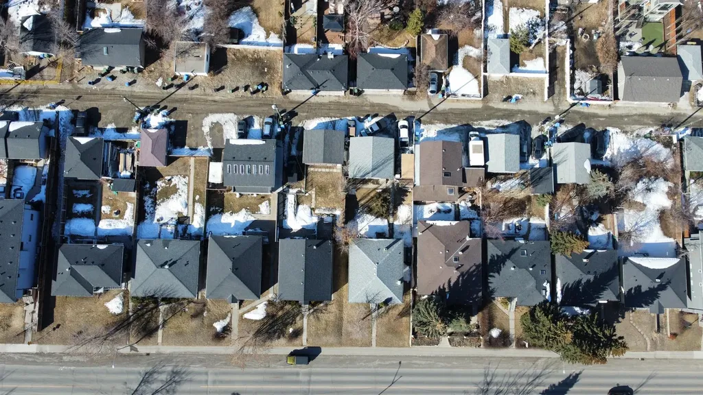 1920 To 1948 26 Avenue SW Calgary AB T2T 1E3