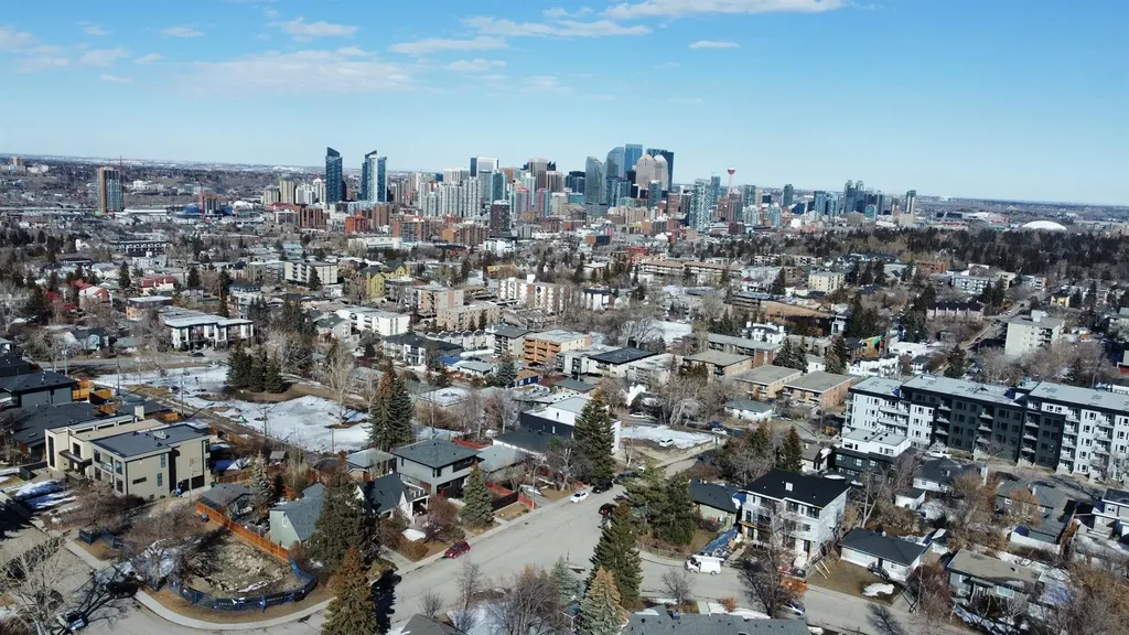 1920 To 1948 26 Avenue SW Calgary AB T2T 1E3