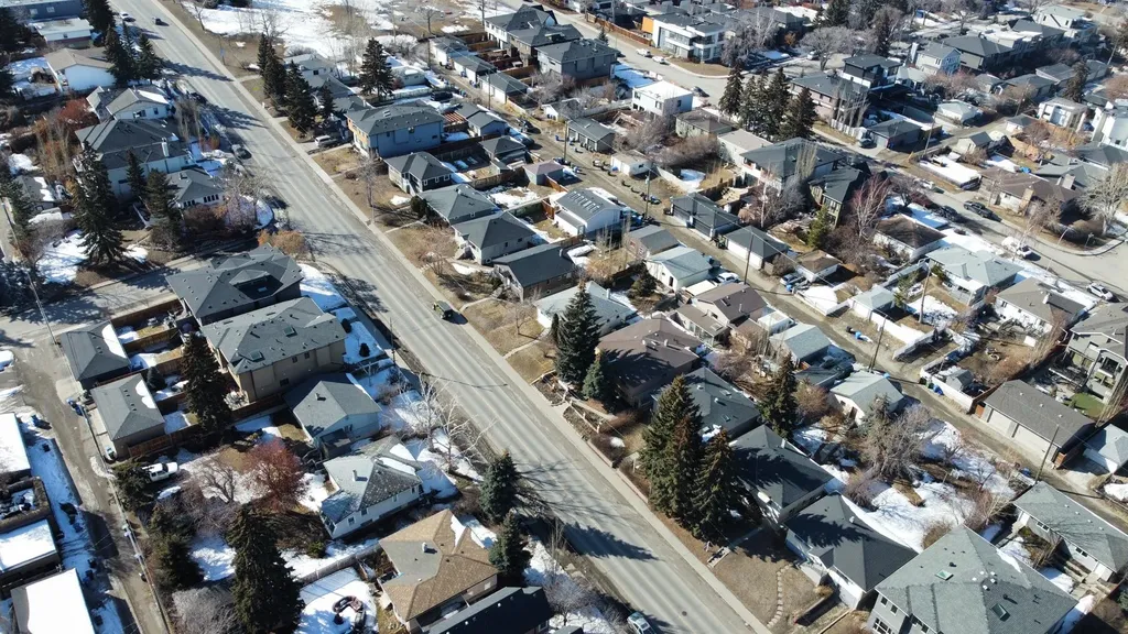 1920 To 1948 26 Avenue SW Calgary AB T2T 1E3
