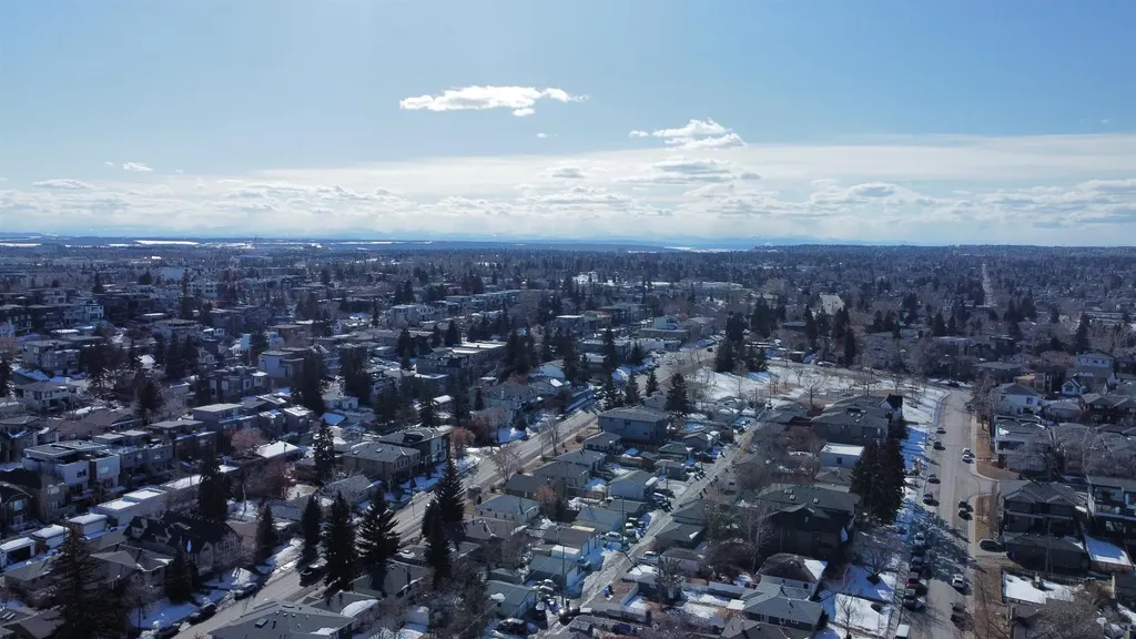 1920 To 1948 26 Avenue SW Calgary AB T2T 1E3