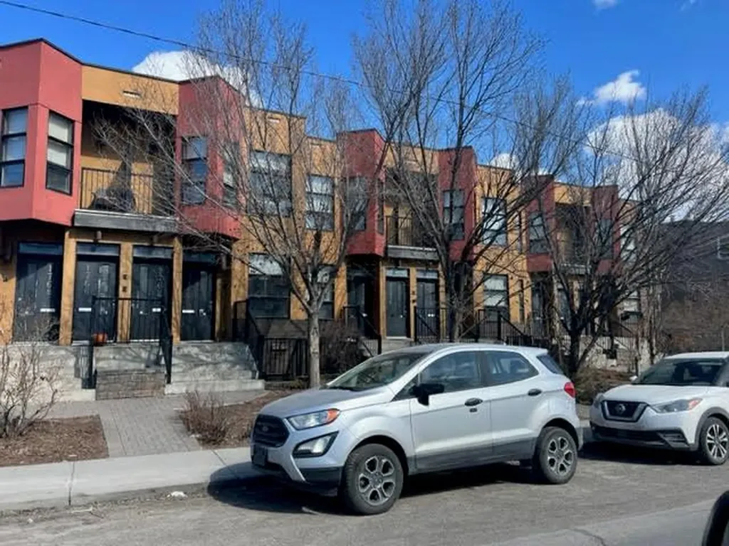 1920 To 1948 26 Avenue SW Calgary AB T2T 1E3