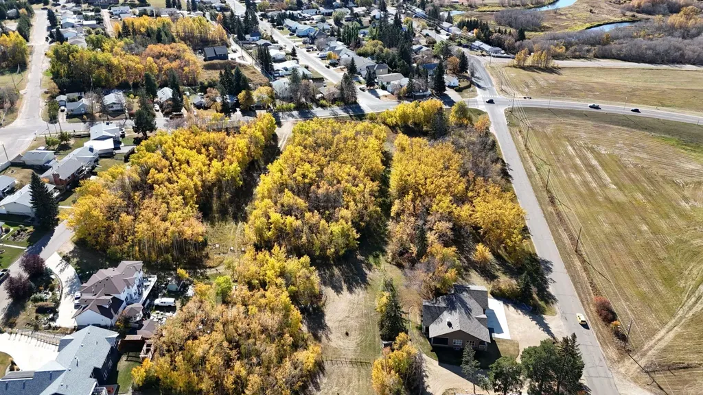 5005 46 Street Ponoka AB T4J 1C2