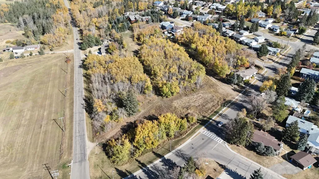 5005 46 Street Ponoka AB T4J 1C2