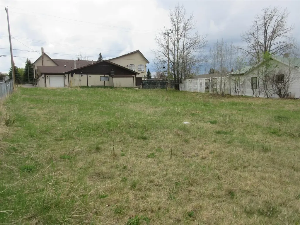 49 Street Rocky Mountain House AB T4T 1A3