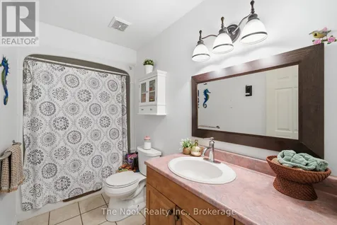4 Mcgillivray Lane Kawartha Lakes (carden) ON L0K 1B0
