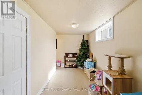 4 Mcgillivray Lane Kawartha Lakes (carden) ON L0K 1B0