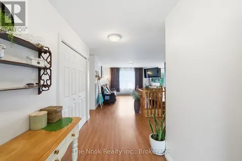 4 Mcgillivray Lane Kawartha Lakes (carden) ON L0K 1B0