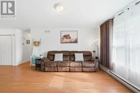 4 Mcgillivray Lane Kawartha Lakes (carden) ON L0K 1B0