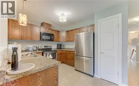 6 Edwards Street Guelph ON N1E 0B2