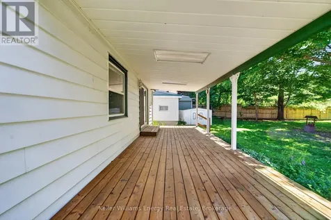 7 Maple Avenue Prince Edward County (picton Ward) ON K0K 2T0