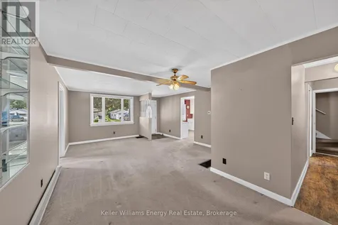 7 Maple Avenue Prince Edward County (picton Ward) ON K0K 2T0