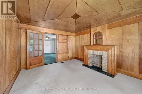 7 Maple Avenue Prince Edward County (picton Ward) ON K0K 2T0