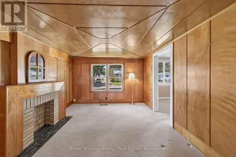 7 Maple Avenue Prince Edward County (picton Ward) ON K0K 2T0