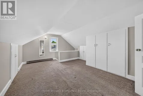 7 Maple Avenue Prince Edward County (picton Ward) ON K0K 2T0