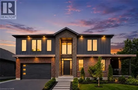 11 Cherrywood Lane Fergus ON N1M 2W3