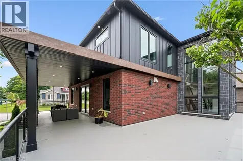 11 Cherrywood Lane Fergus ON N1M 2W3