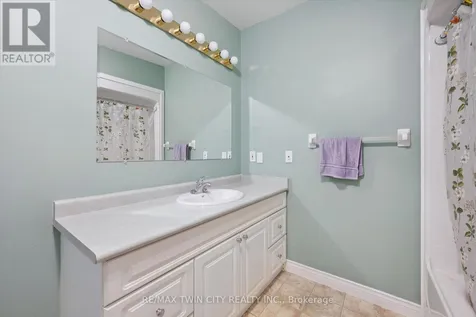 4 Spruce Avenue Puslinch ON N1H 6H9