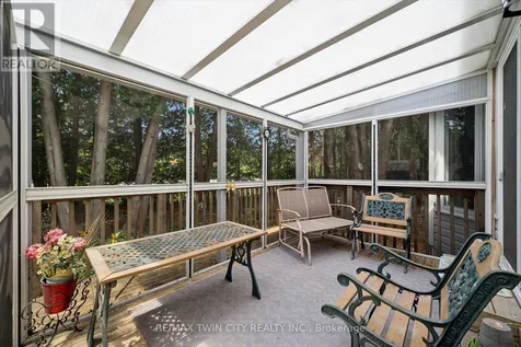 4 Spruce Avenue Puslinch ON N1H 6H9