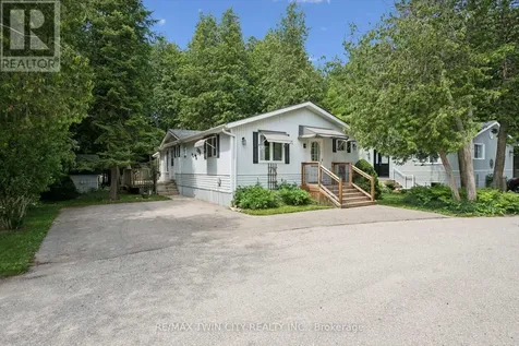 4 Spruce Avenue Puslinch ON N1H 6H9