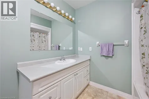 4 Spruce Avenue Puslinch ON N1H 6H9