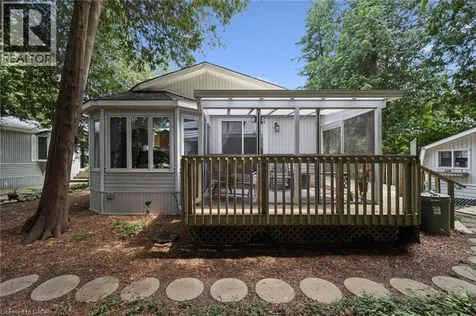 4 Spruce Avenue Puslinch ON N1H 6H9